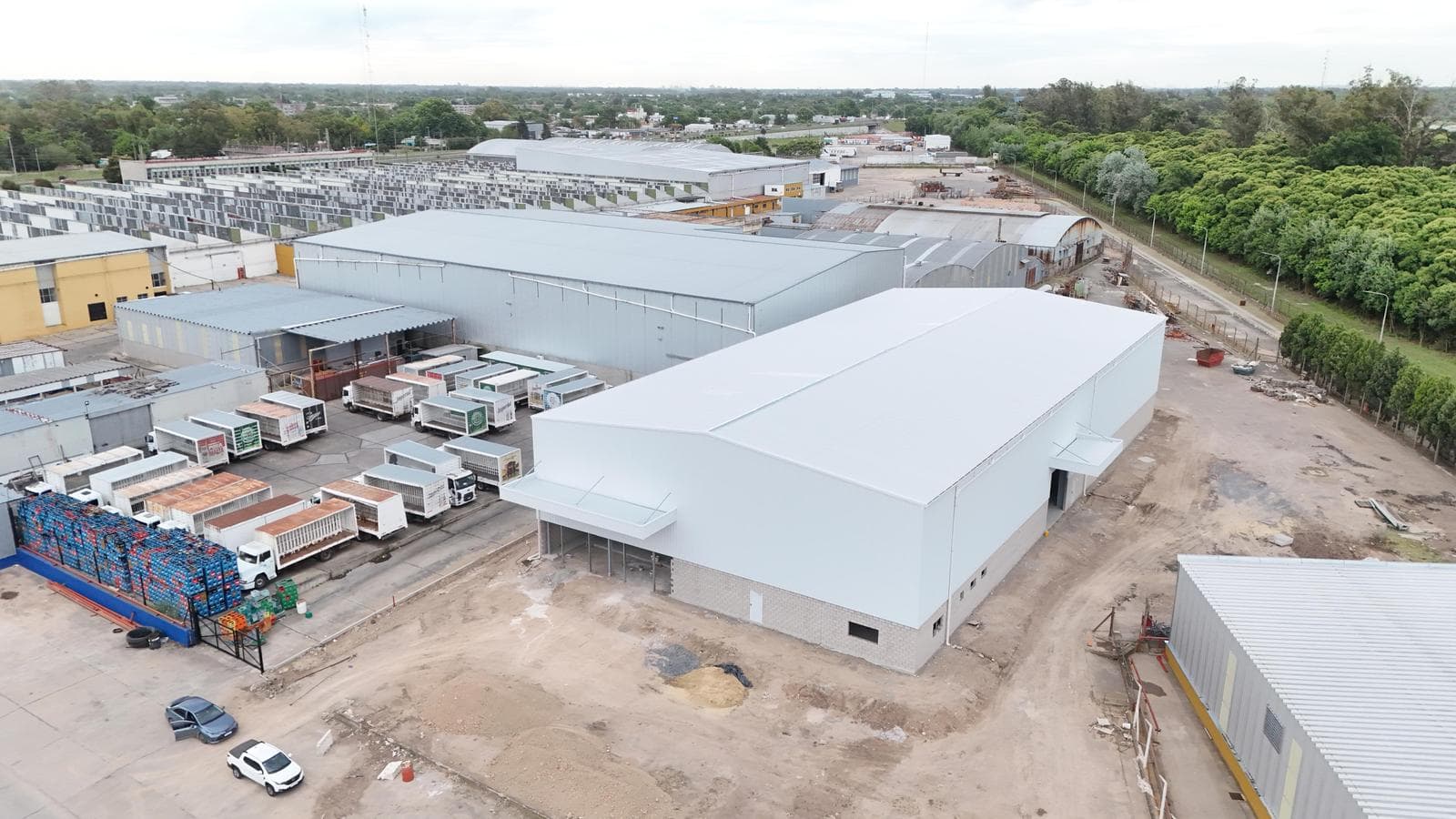 EXCELENTE GALPÓN 1.800 M2 A ESTRENAR - EN ALQUILER - PARQUE INDUSTRIAL CIR 2 - RUTA 2 - BERAZATEGUI - 1