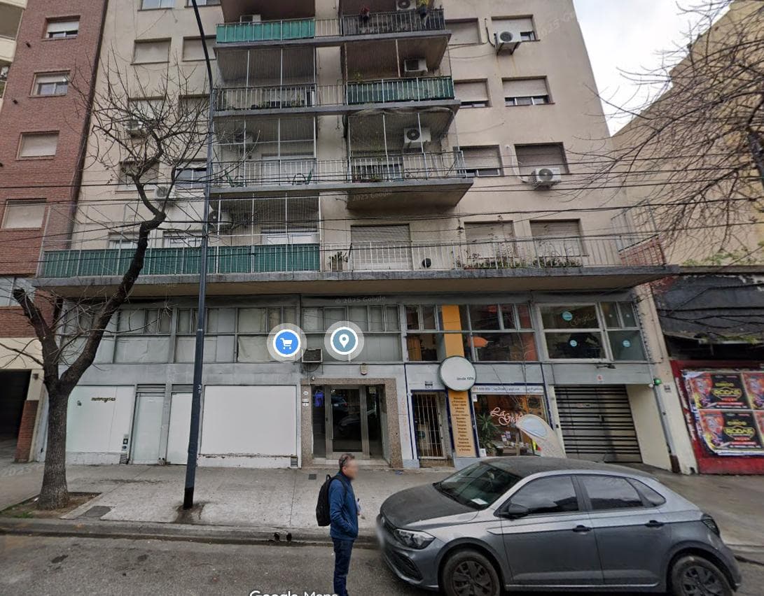 Cochera sobre Av. Jujuy. - 1