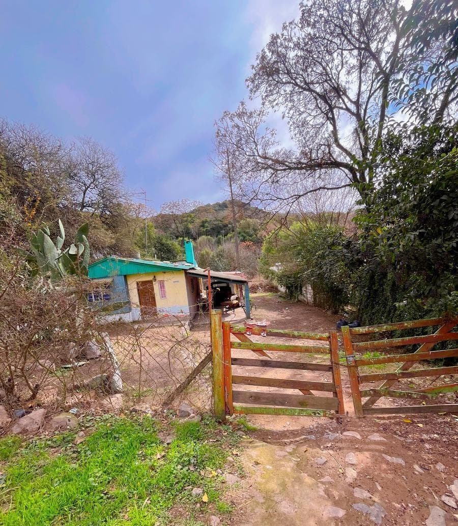 Terreno con construcción Lomas de Zupay, Unquillo - 1