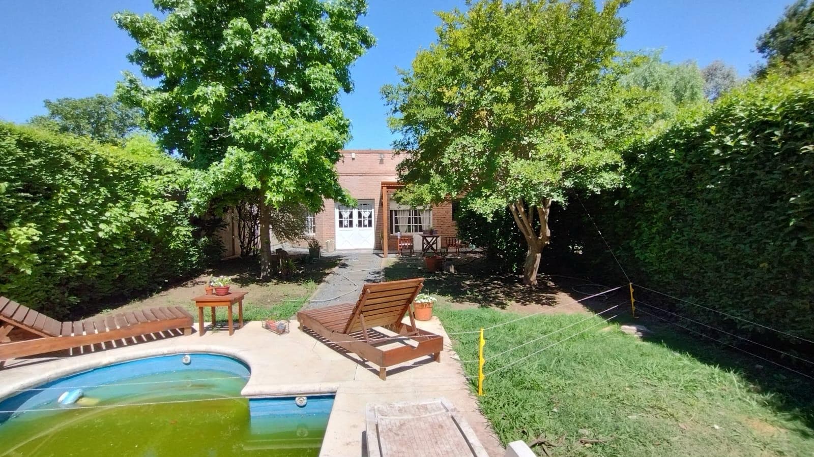 Venta Casa en General Las Heras con parque y pileta. - 1