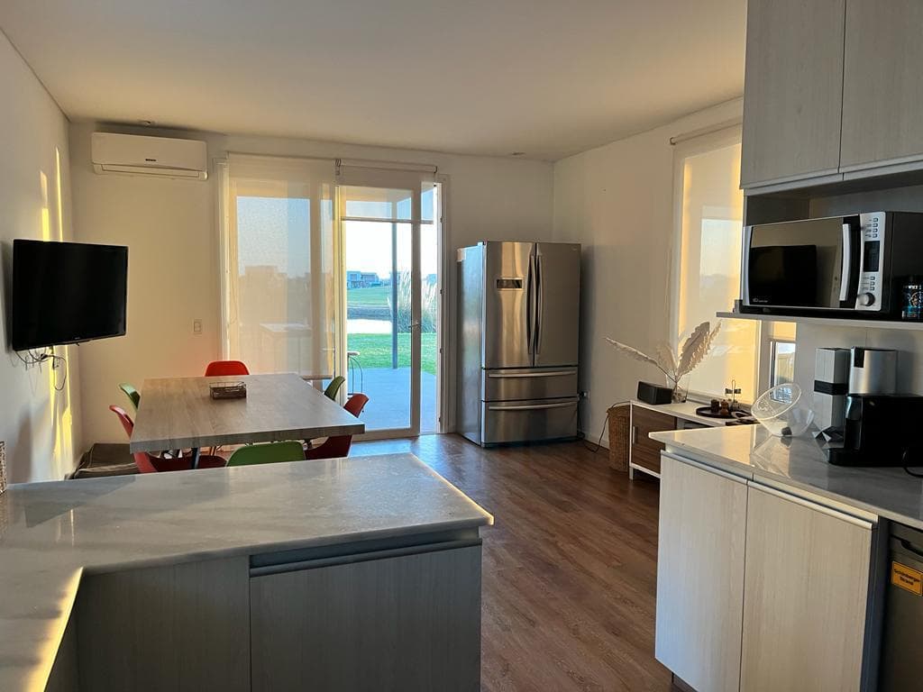 CASA, ALQUILER TEMPORAL, EL CANTON, BARRIO GOLF, LOTE AL 100, 6 AMBIENTES - 2