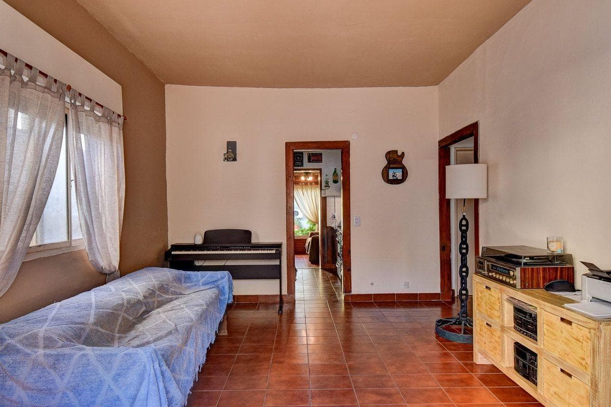 VENTA PH 5 AMB CON JARDIN Y TERRAZA/SIN EXPENSAS. - 1