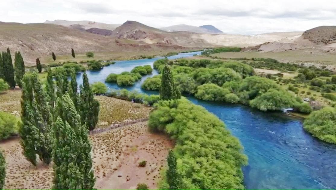 Bariloche chacras Rio Limay 44 Has - 1