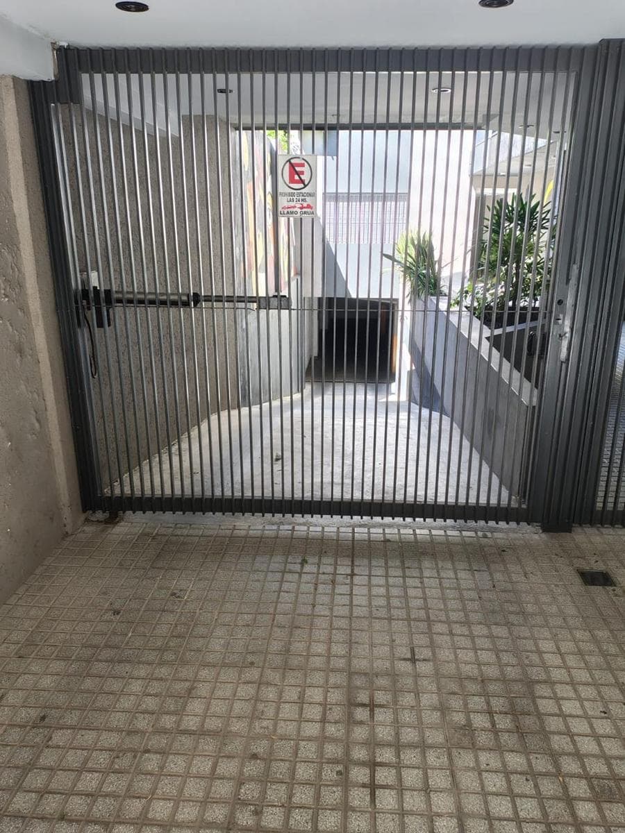 Cochera en venta Barrio Lourdes - 1