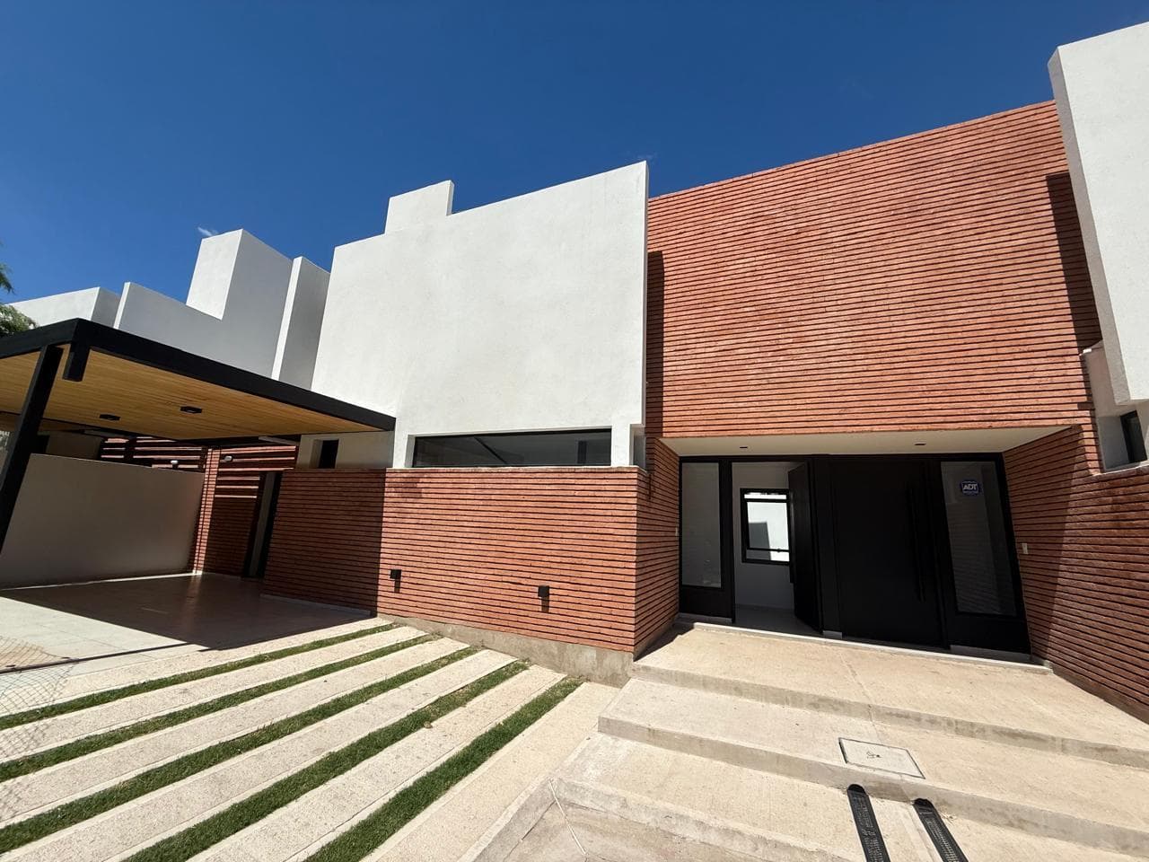 VENTA - DUPLEX 2 DORMITORIOS 2 BAÑOS - HOUSING NATIVA - LA CALERA - 1