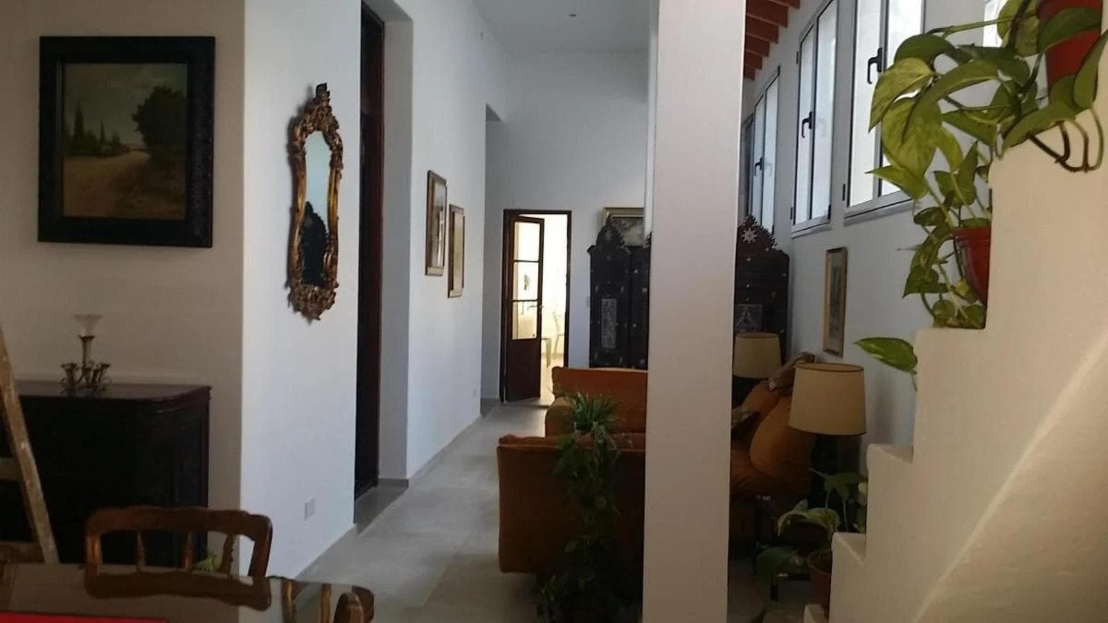 Edificio Comercial en alquiler - 10 Ambientes - Saavedra - 1