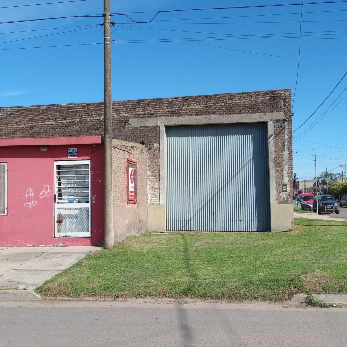 Edificio Comercial en venta - Galpón - Local - Junín - 1