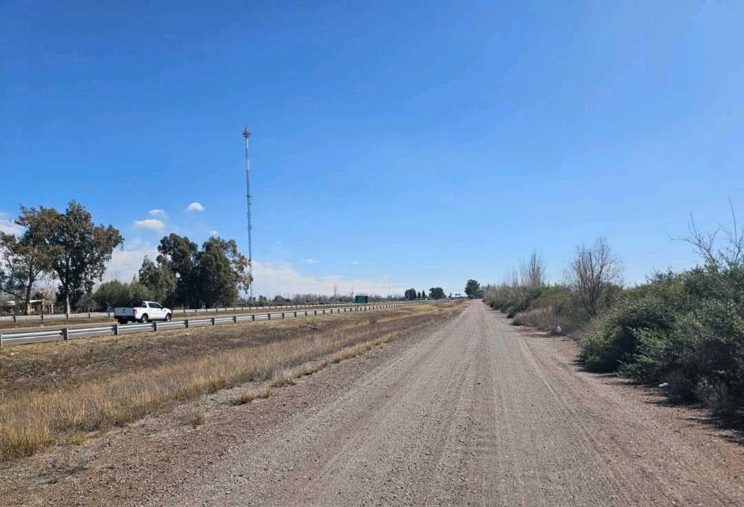 VENTA DE FINCA DE 13 HAS SOBRE RUTA 7, EN LA DORMIDA, SANTA ROSA-MZA. - 1