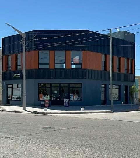 Local Comercial en Venta – Italia y Lezama, Trelew - 1