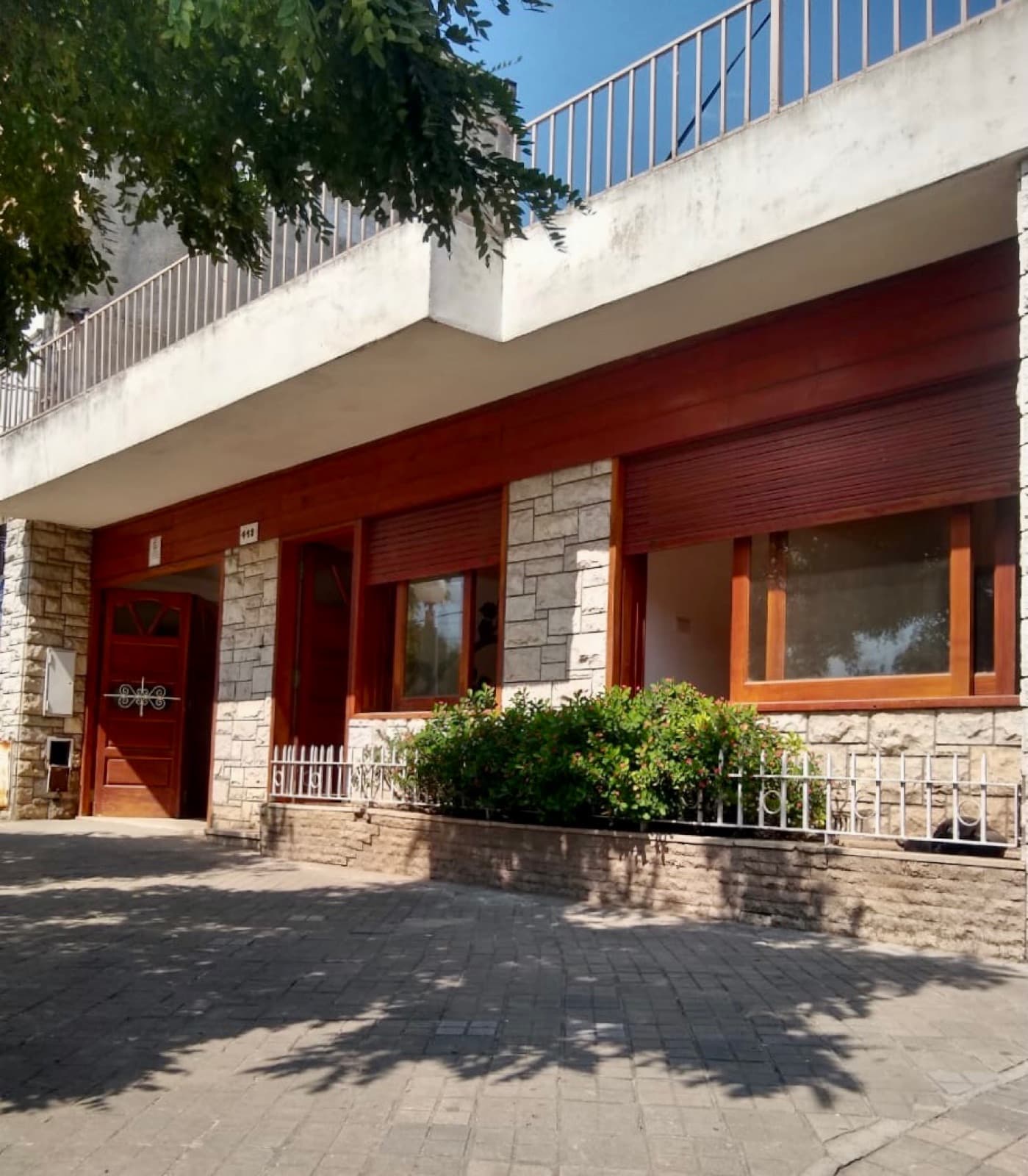 VENTA - Casa de dos dormitorios con jardín. Arroyo Seco, Santa Fe. - 1