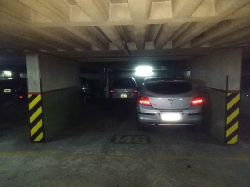 Cochera / Garaje doble en alquiler en Tribunales - 1