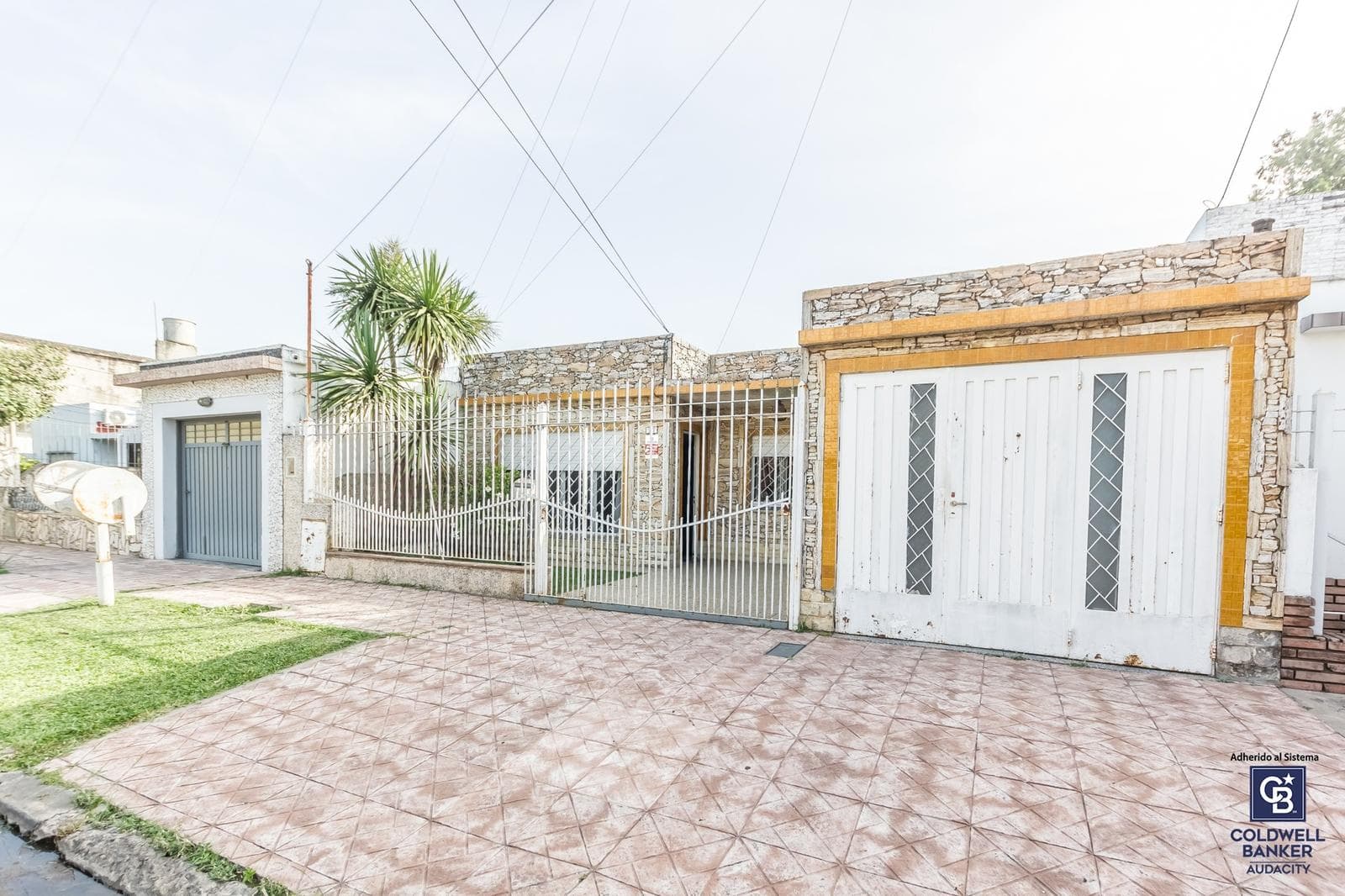 Casa 4 ambientes en Venta en Villa Luzuriaga - 1