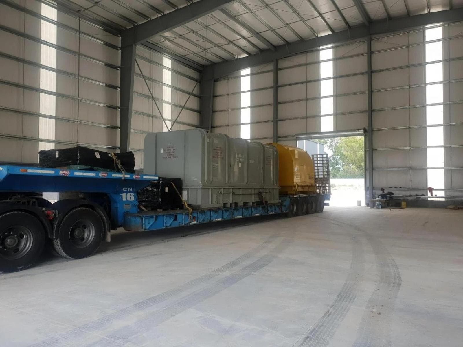 Depósito en venta - Oficinas - Ezeiza - 1