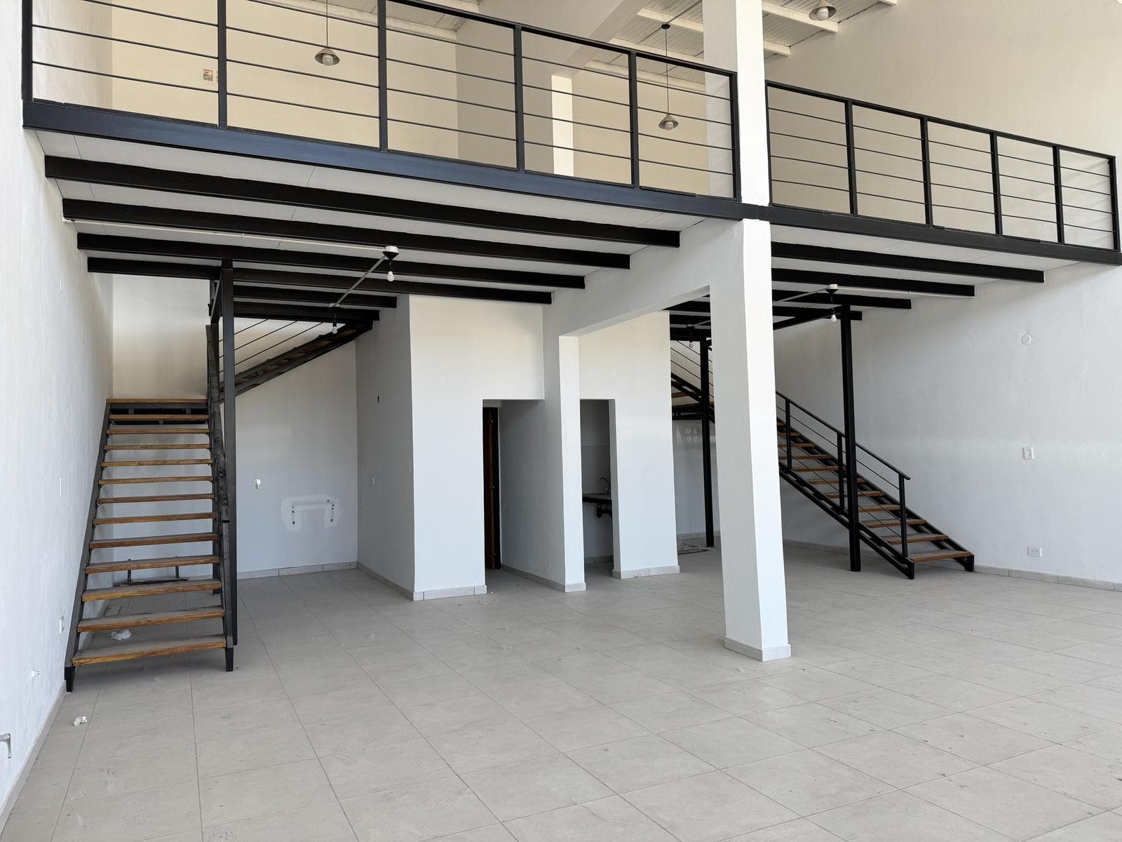 Locales en Av. Jujuy al 800 - 1
