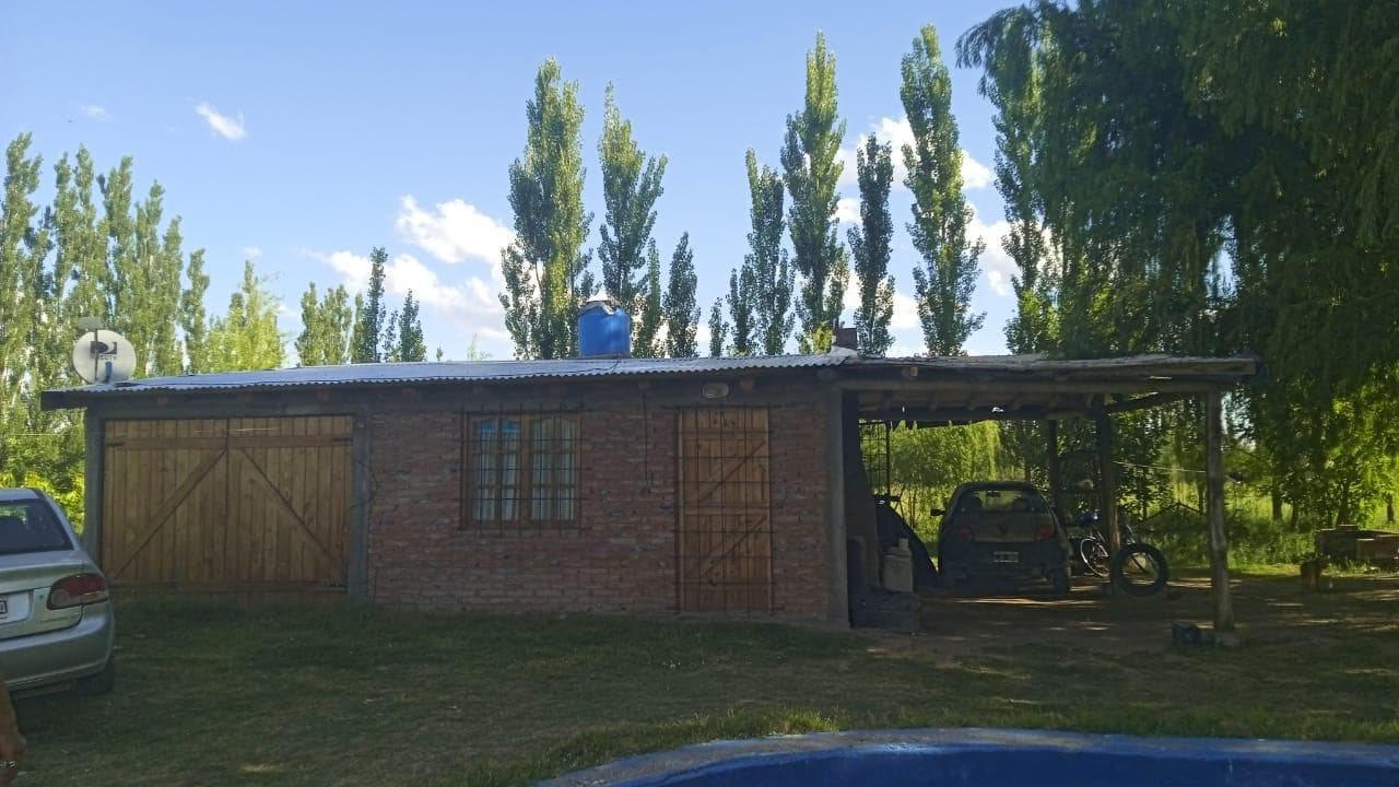 Finca de 8 ha en Monte Coman - 1