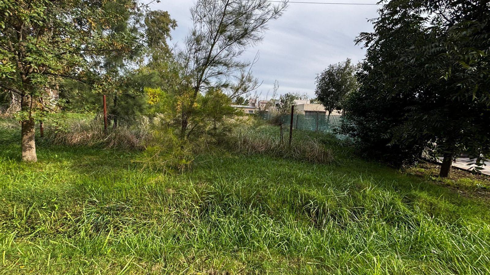 VENTA - LOTE DE 504 MTS EN BARRIO ABIERTO ROLDÁN - 1