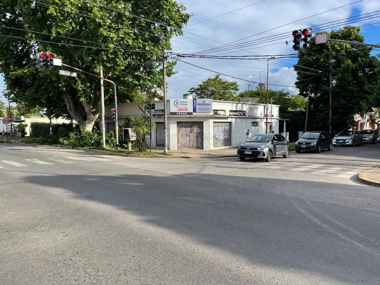 Local en Manuel B Gonnet - 1