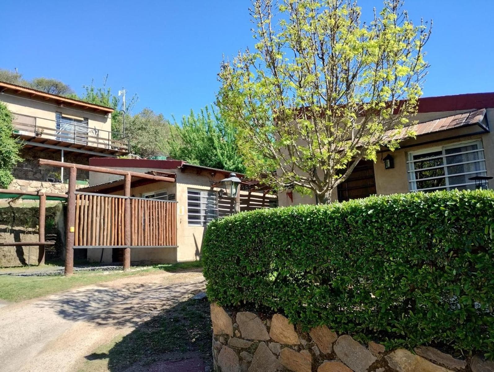 Casa en venta - 3 Dormitorios 3 Baños - San Luis - 1