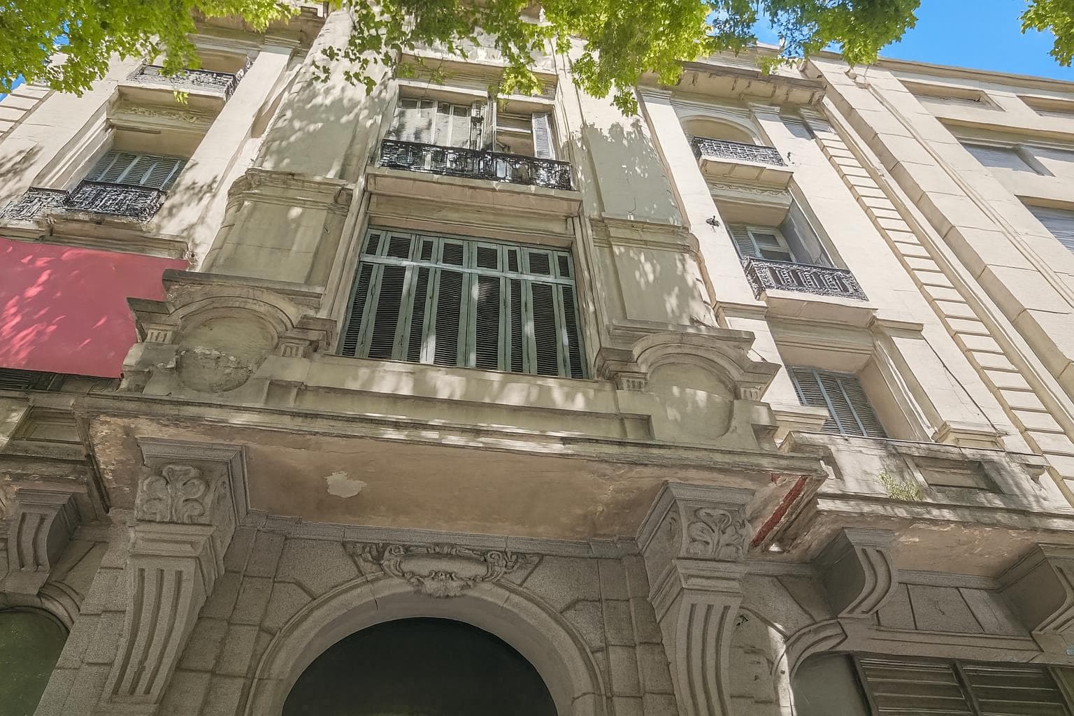 Hotel en Monserrat - 1