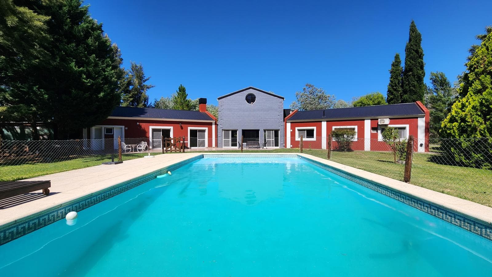 VENTA CASA CAMPOS DE ROCA 4 DORMITORIOS - 1