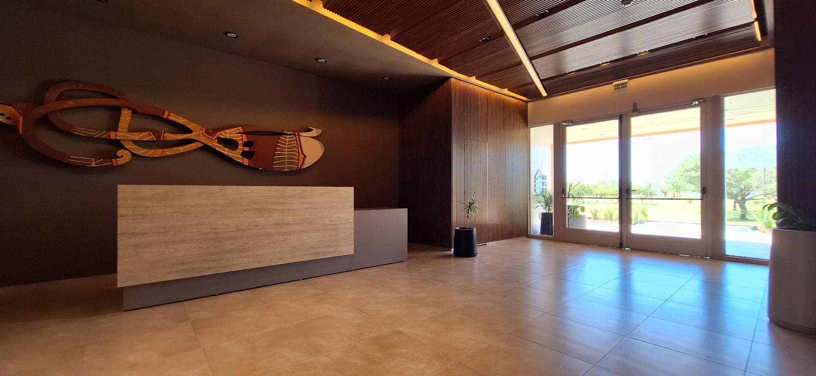 EXCLUSIVA OFICINA EN ALQUILER PARQUE EMPRESARIAL AEROPUERTO - 1