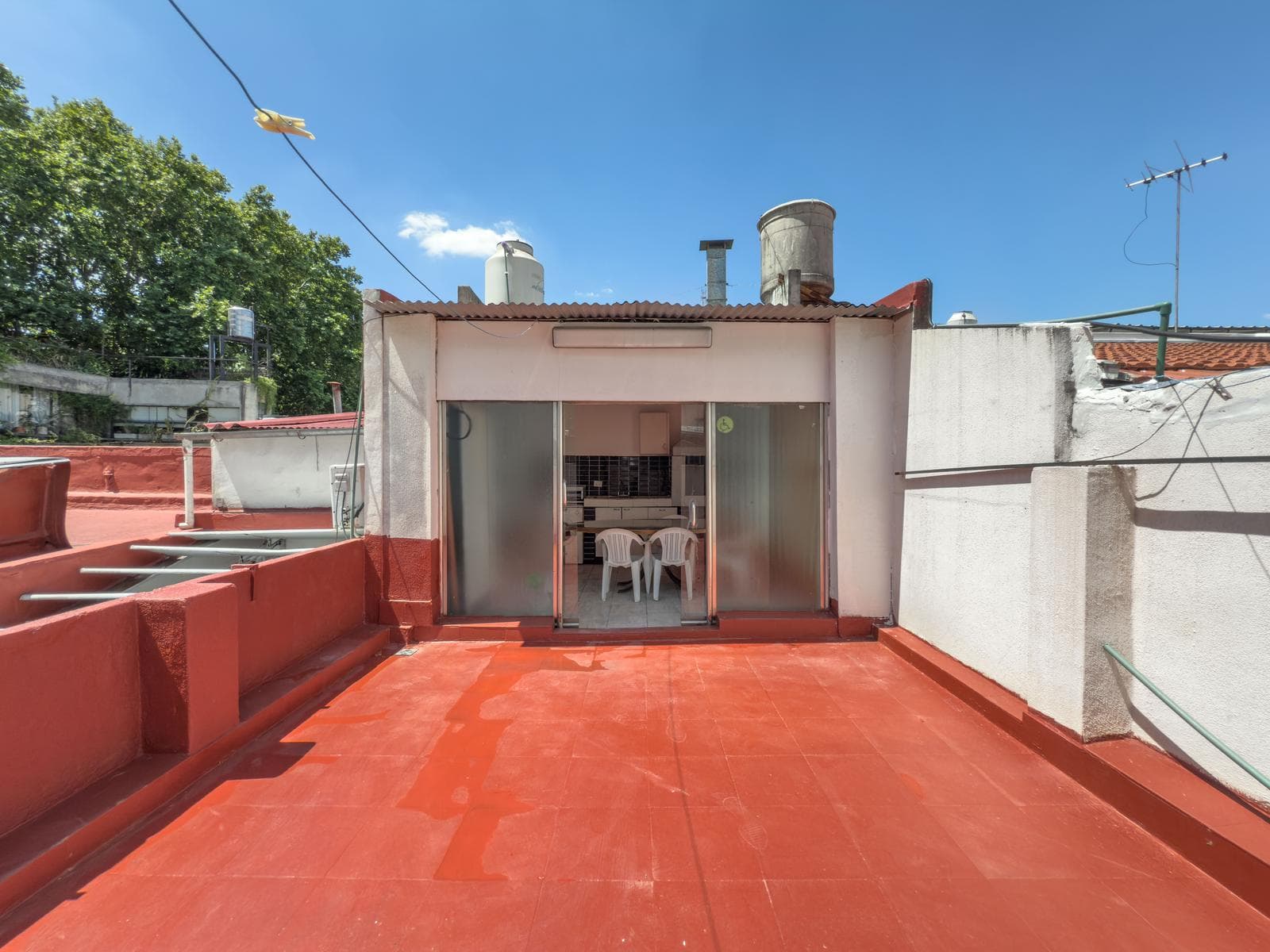 VENTA PH 3 AMBIENTES QUINCHO PATIO Y TERRAZA SIN EXPENSAS VILLA GENERAL MITRE - 1