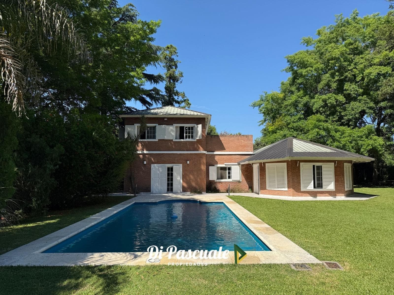 VENTA Casa Quinta Con 4 Dormitorios, Quincho, Parrilla y Pileta - La Reja Norte - 1