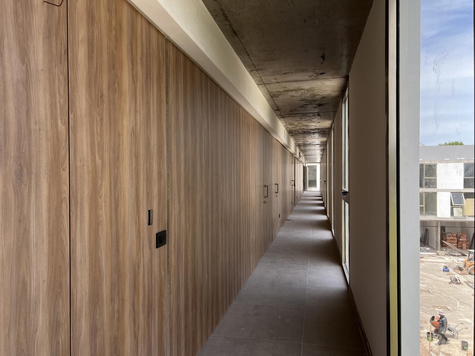 Oficina en VENTA | Paseo Comercial Distrito Gorina 485 y 138 - J. Gorina - 1