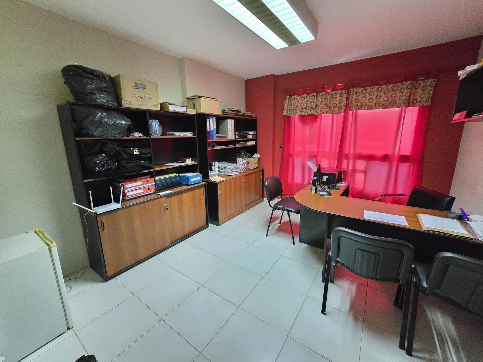 VENTA IMPECABLE OFICINA AMOBLADA SAN NICOLÁS - 1