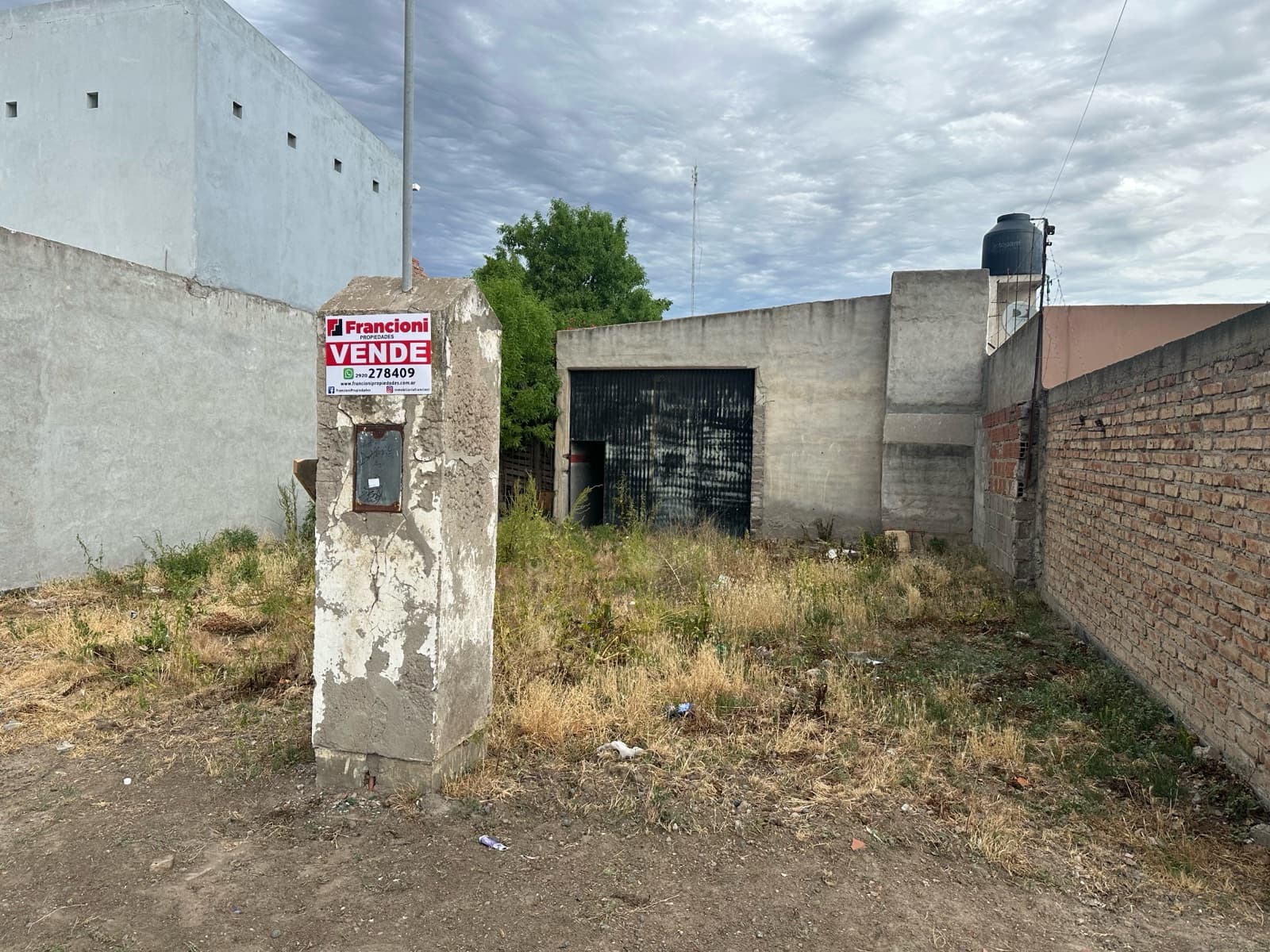 Local - Viedma - 1