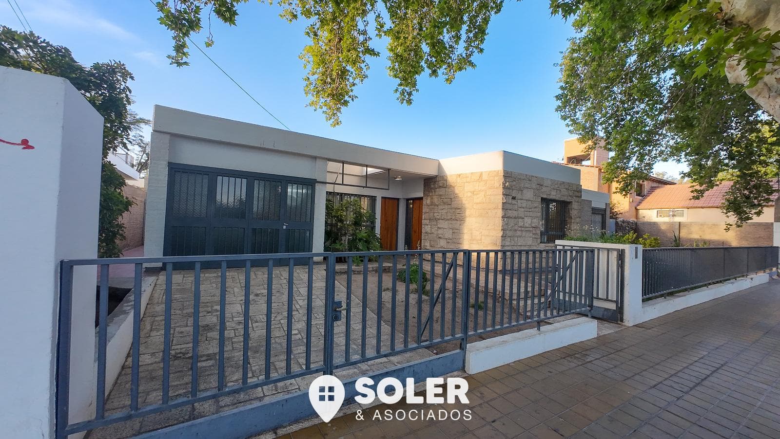 Casa en Rivadavia - 1