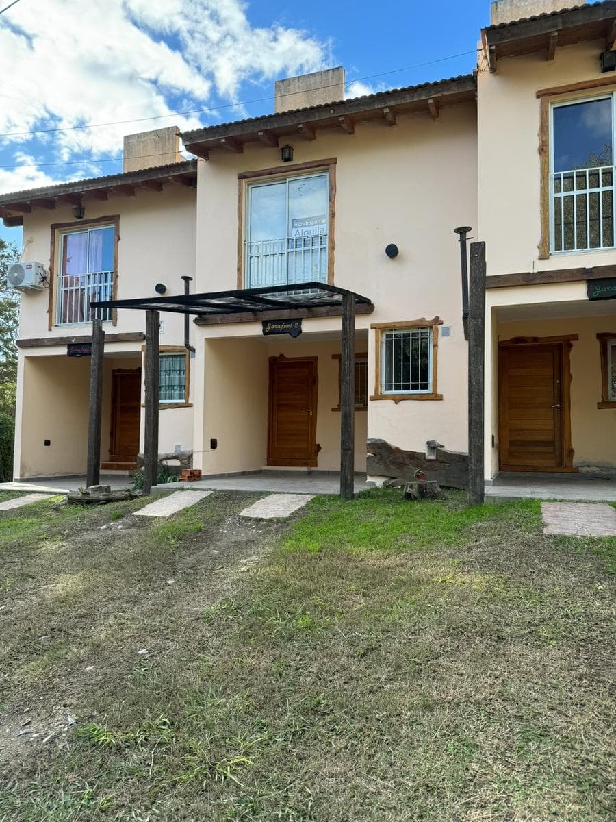 EN VENTA Dúplex de dos dormitorios en Villa Gral. Belgrano - 1