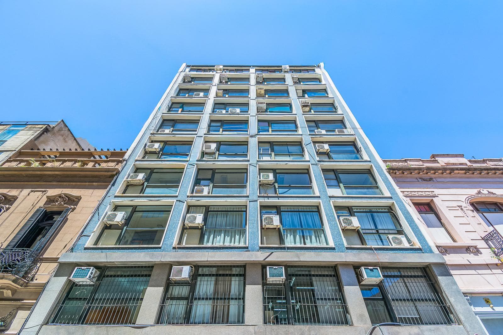 Venta Oficina 5 amb 145m2 luminosa en Monserrat - 1