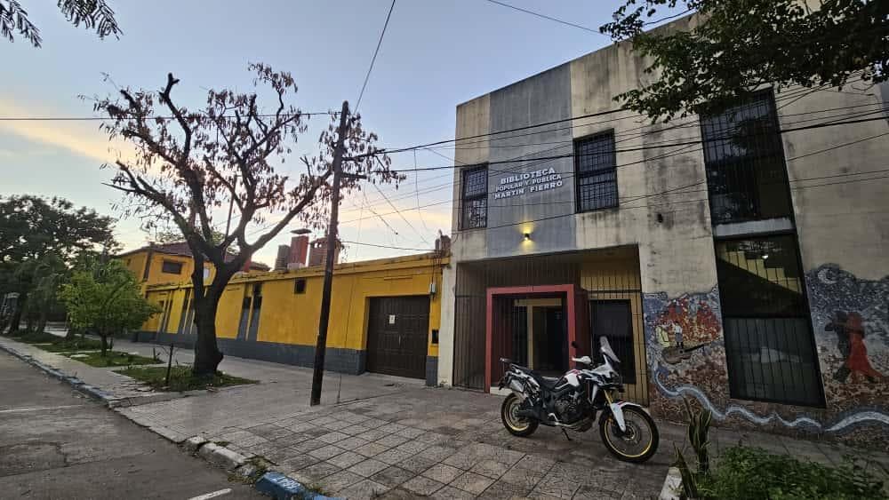 gran oficina en alquiler - 1