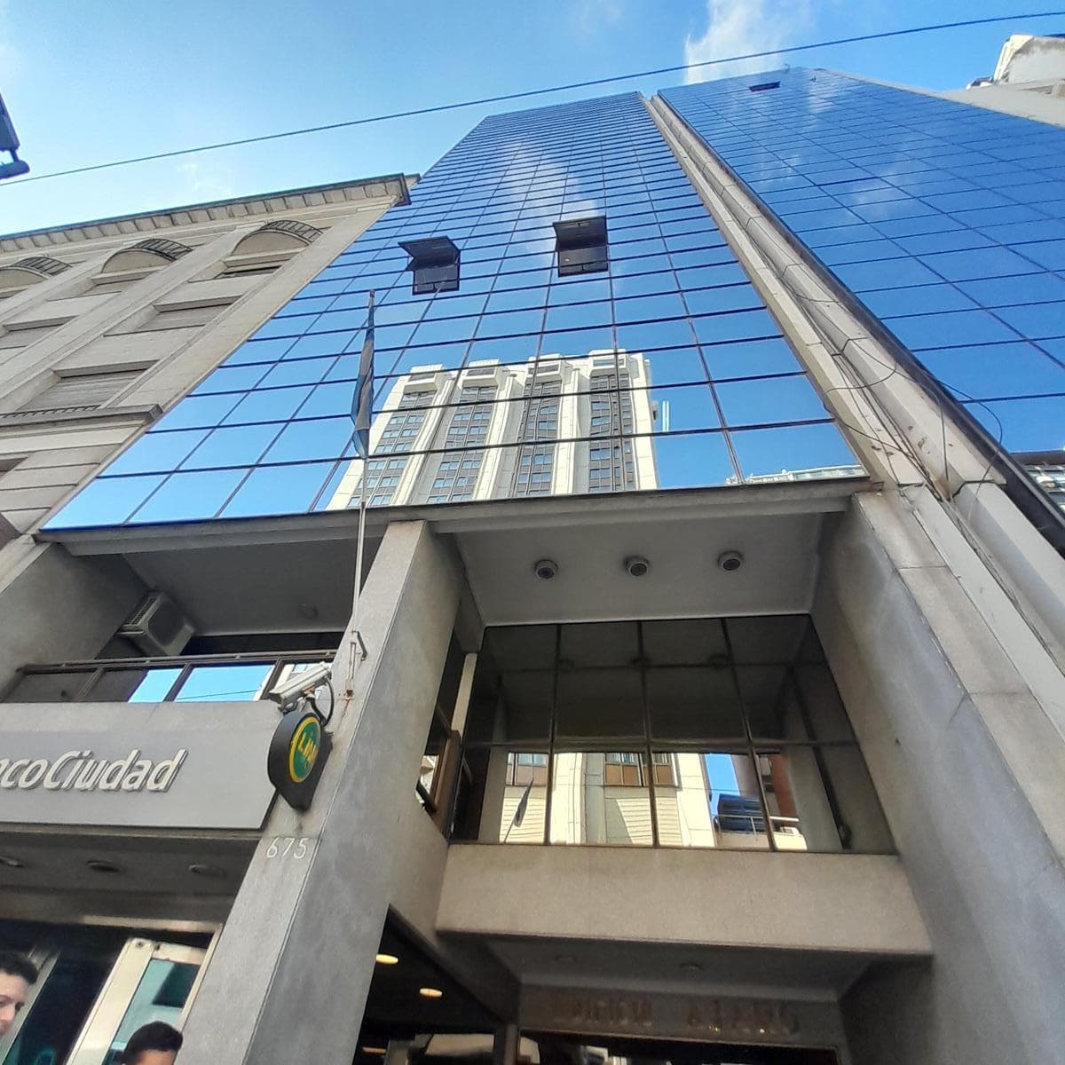 ALQUILER DE OFICINA EN AV CORDOBA AL 600 CABA - 1