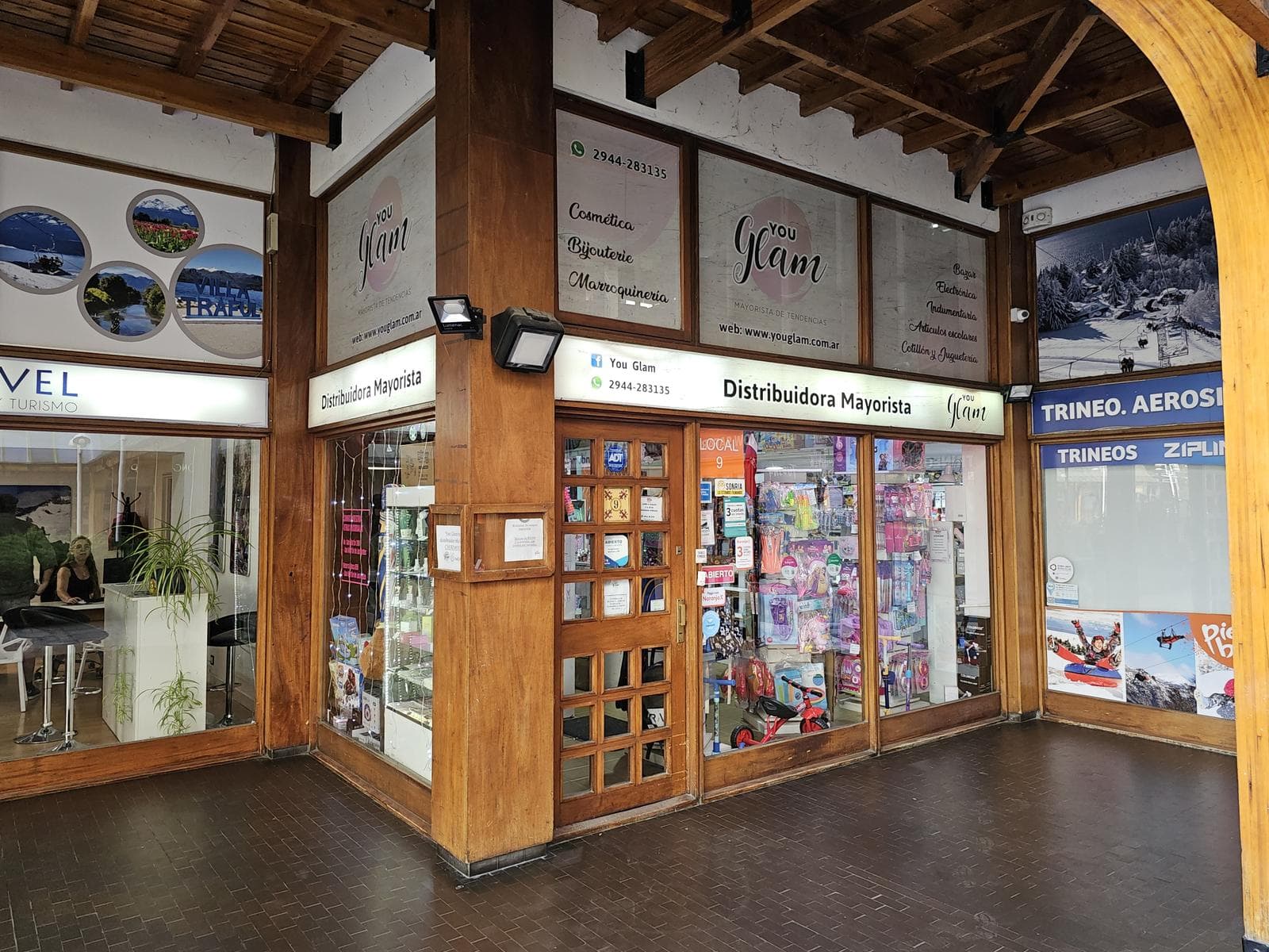 Local comercial microcentro en venta - Bariloche - 1