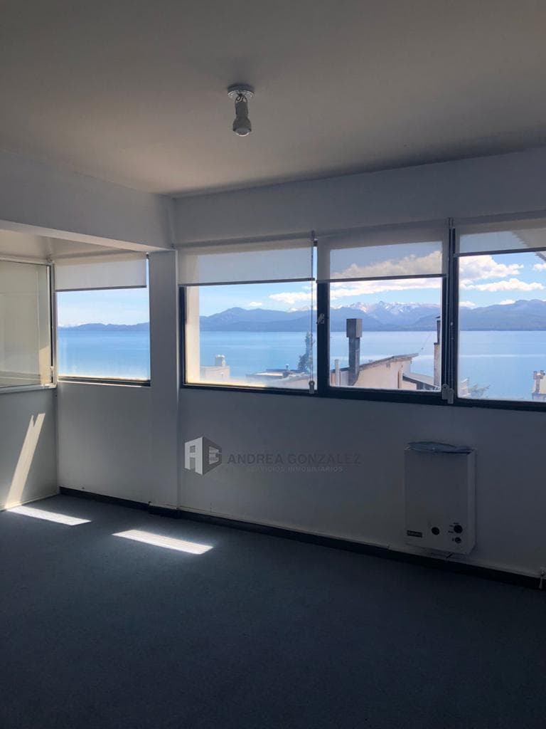 VENTA OFICINA EN CALLE MITRE QUAGLIA . BARILOCHE - 1