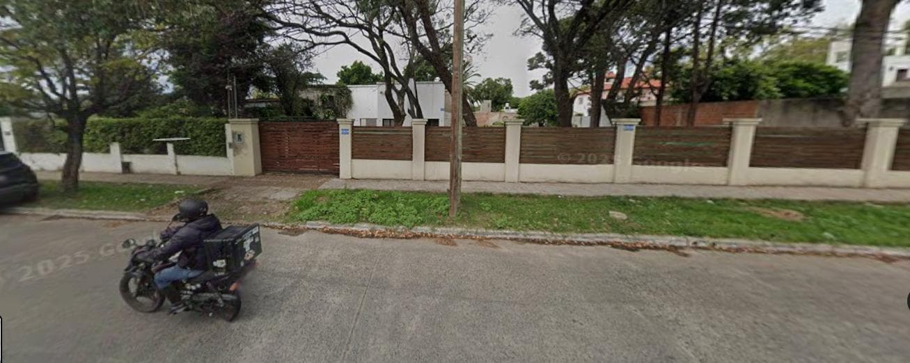 TERRENO APTO USO UNIFAMILIAR O A PORTON CERRADO - BELLA VISTA - OPORTUNIDAD DE INVERSION - 1