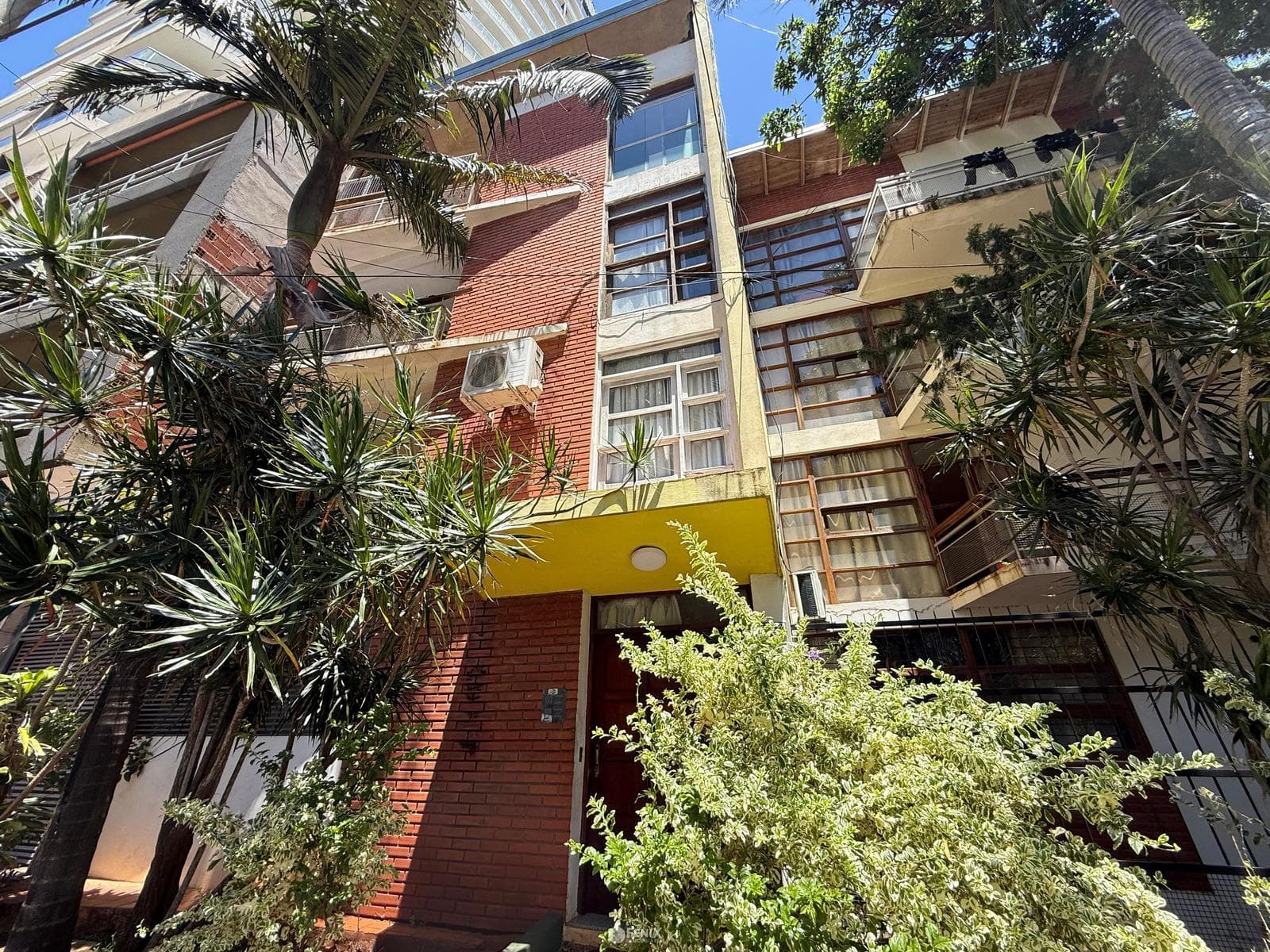 DF897 - DEPARTAMENTO EN VENTA - 2 DORMITORIOS - A PASOS DEL CENTRO - 1