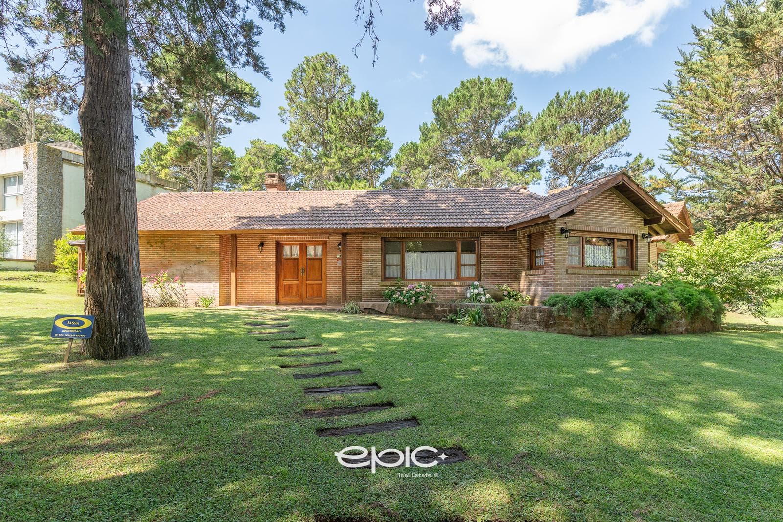 Casa en alquiler en Pinamar - 1