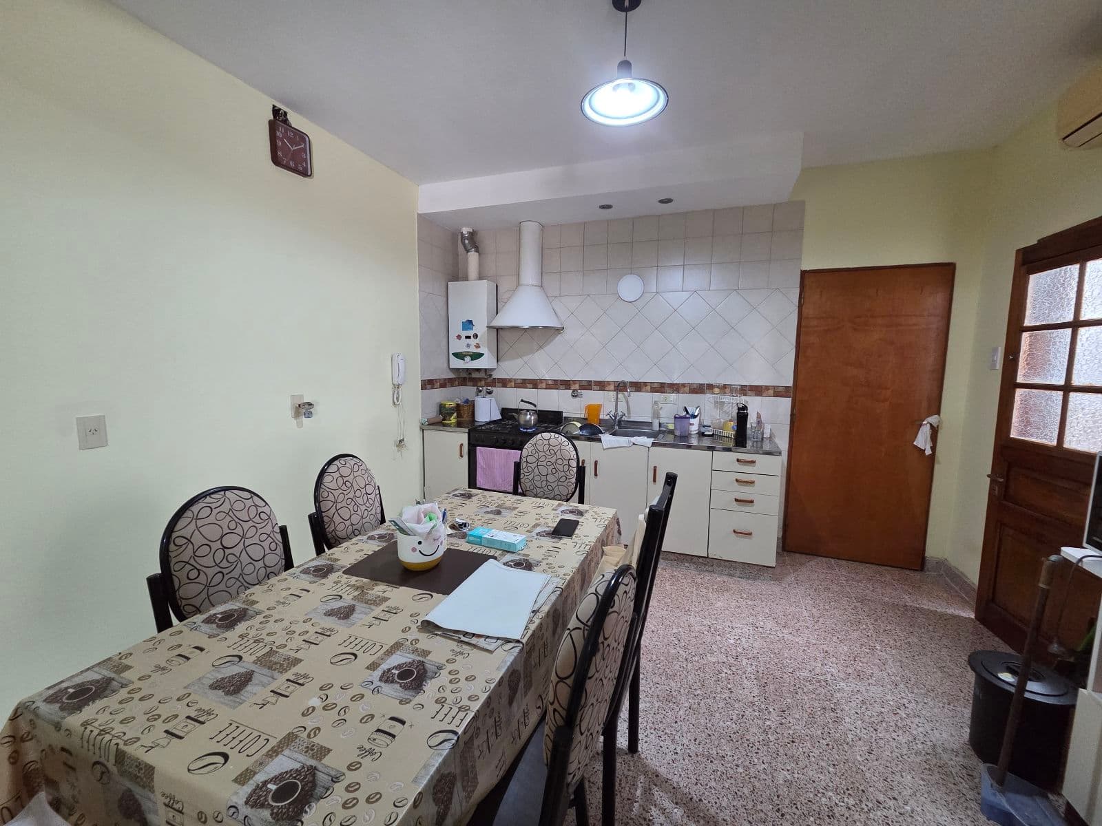 Casa de 2 dormitorios a metros de Parque Sur - 1