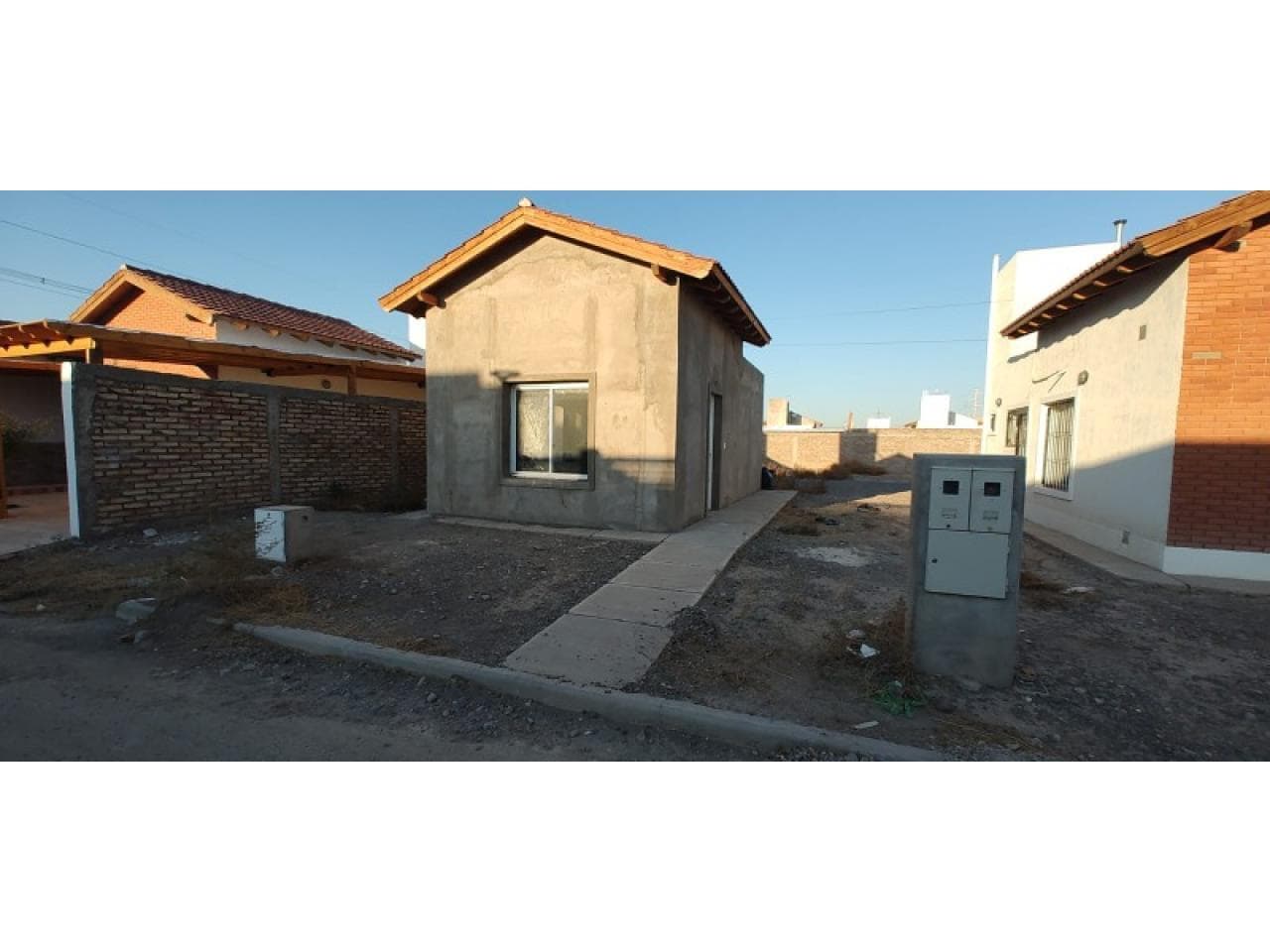 Venta De Casa Barrio Natania 65 Microbarrio Privado. Para Inversión O Habitar - Rivadavia - 1