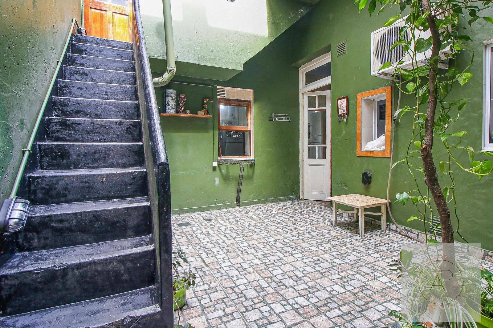 PH EN VENTA EN ALMAGRO CON TERRAZA PROPIA - 1