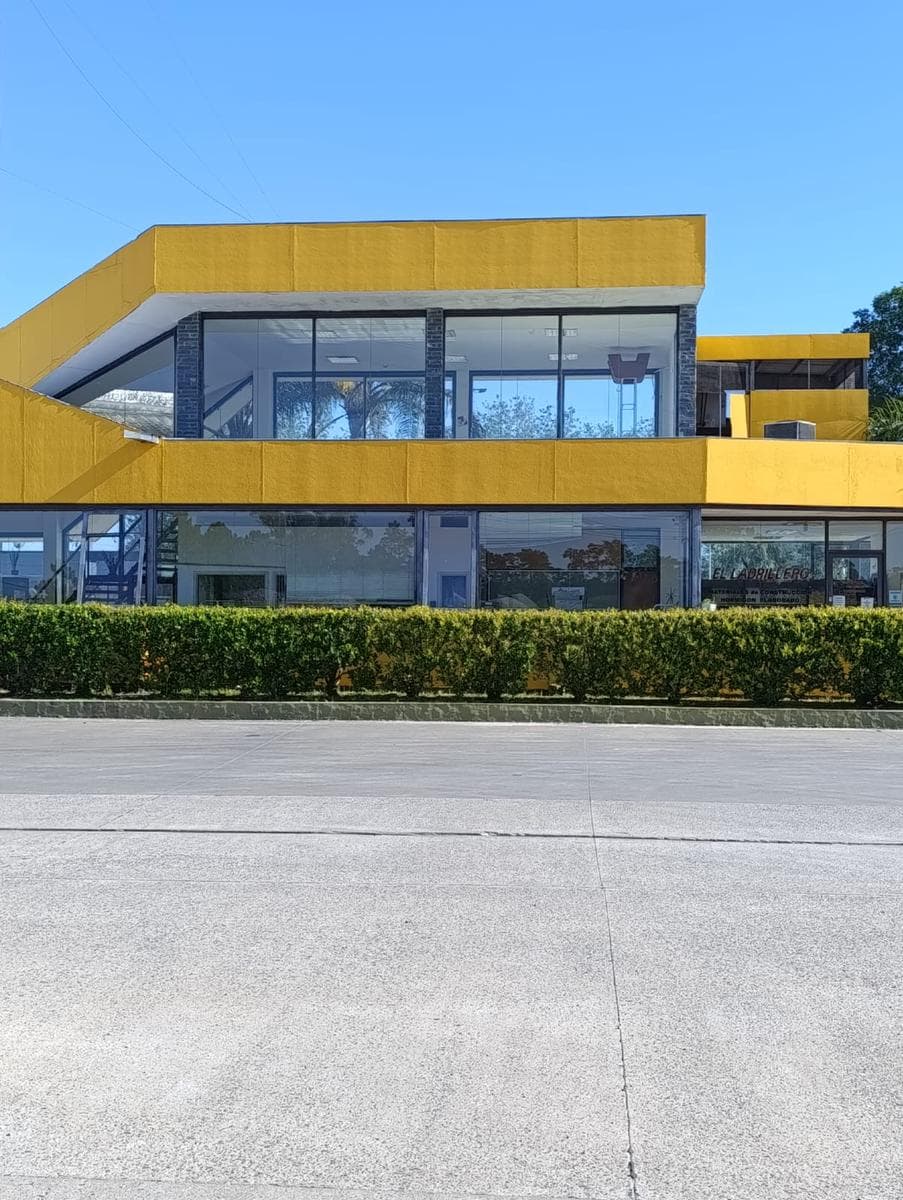 Depósito en Perez - 1