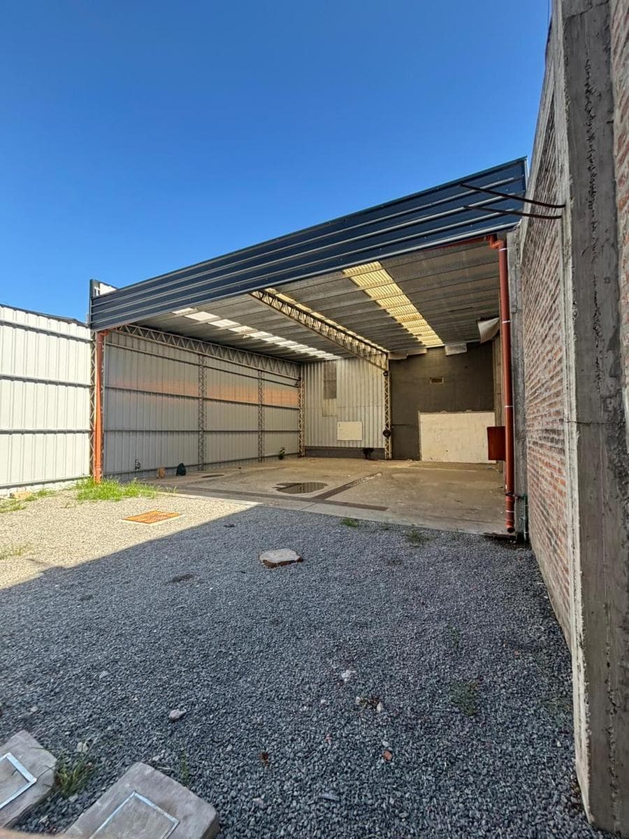 Galpón en Alquiler de 150 m2 cubiertos altura triple carga en Tortuguitas - 1