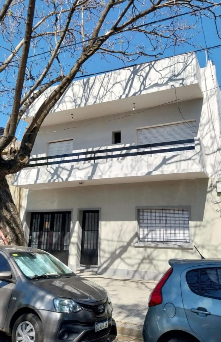 Venta, Casa 7 ambientes, Villa del Parque, Garage y Terraza CABA - 1