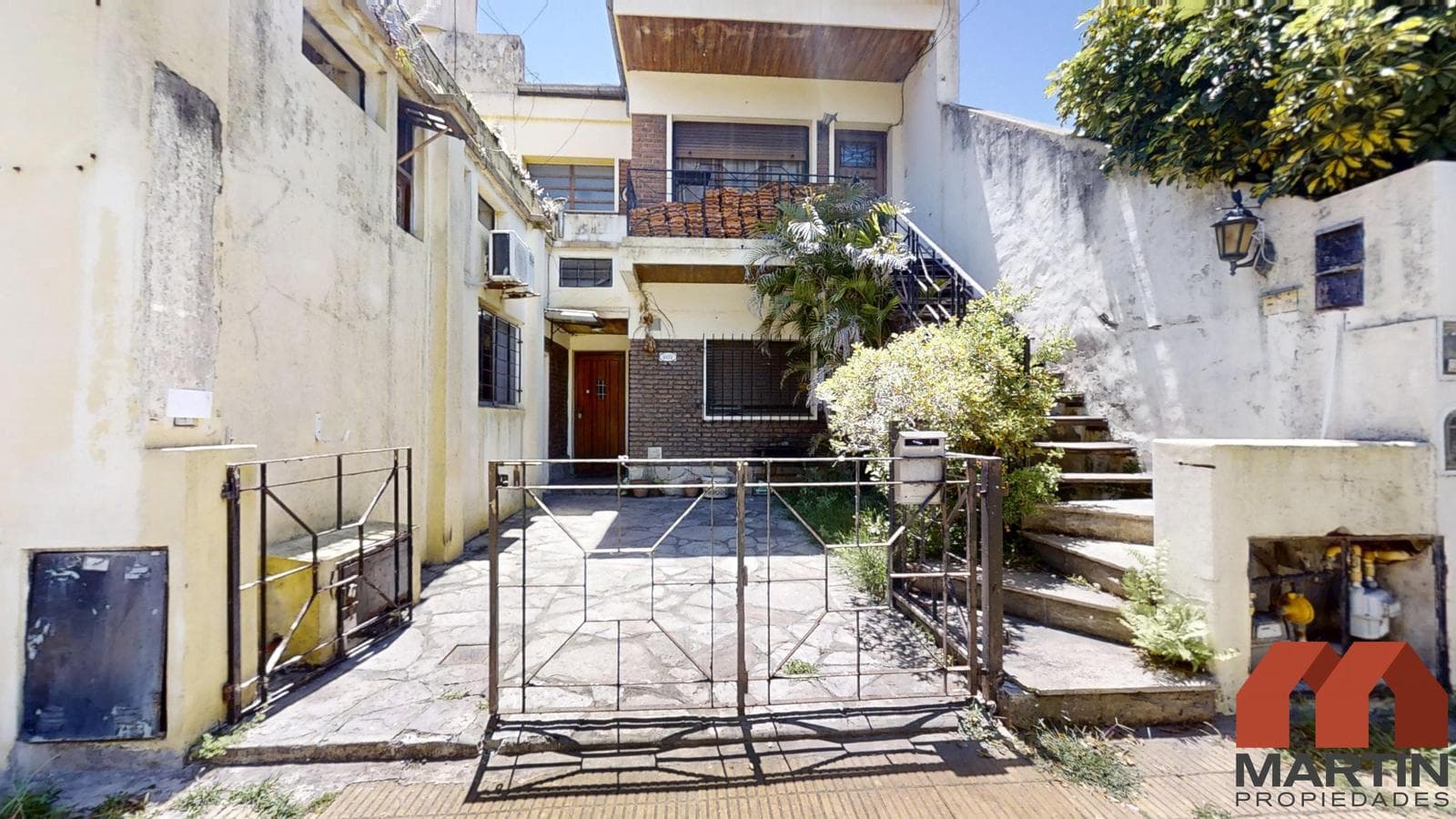 Chalet en venta en Martinez 5 ambientes, 2 baños, para dos familias A RECICLAR. 6 C/Av Sta Fe. - 1