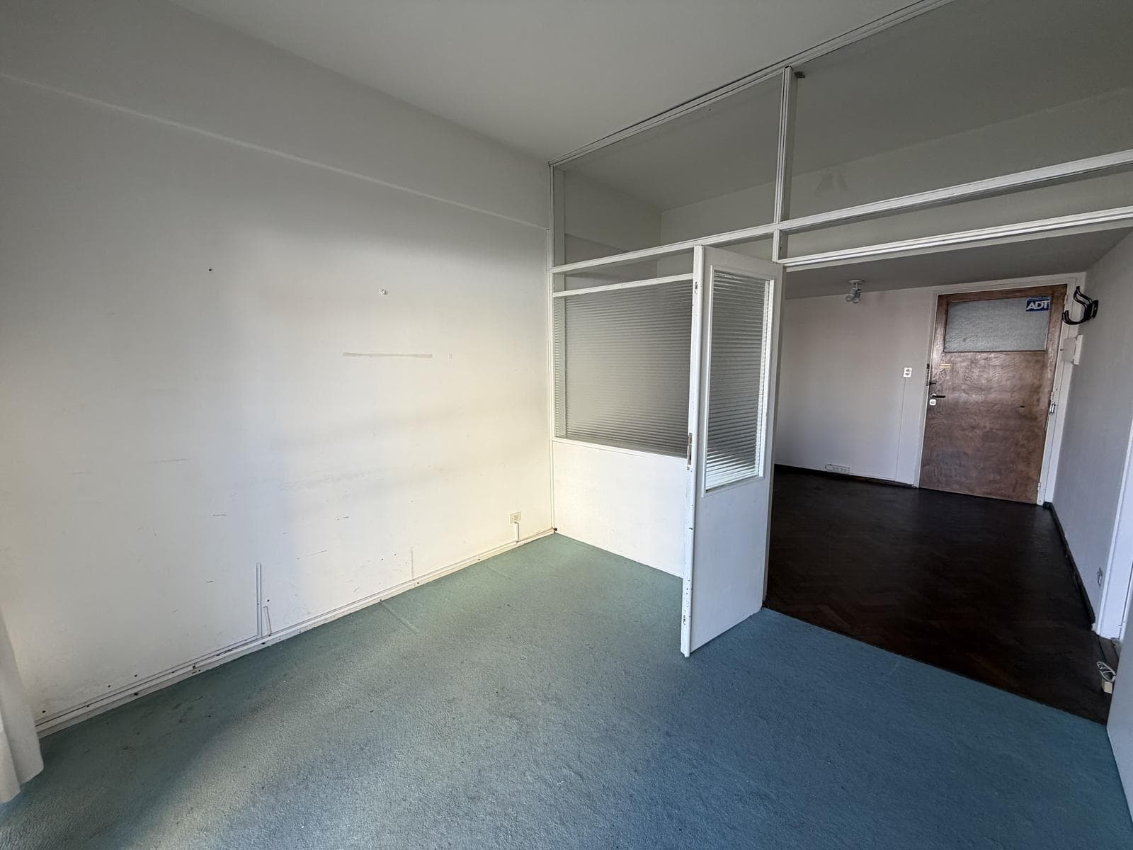 Oficina EN VENTA - Galeria Rosario - 1