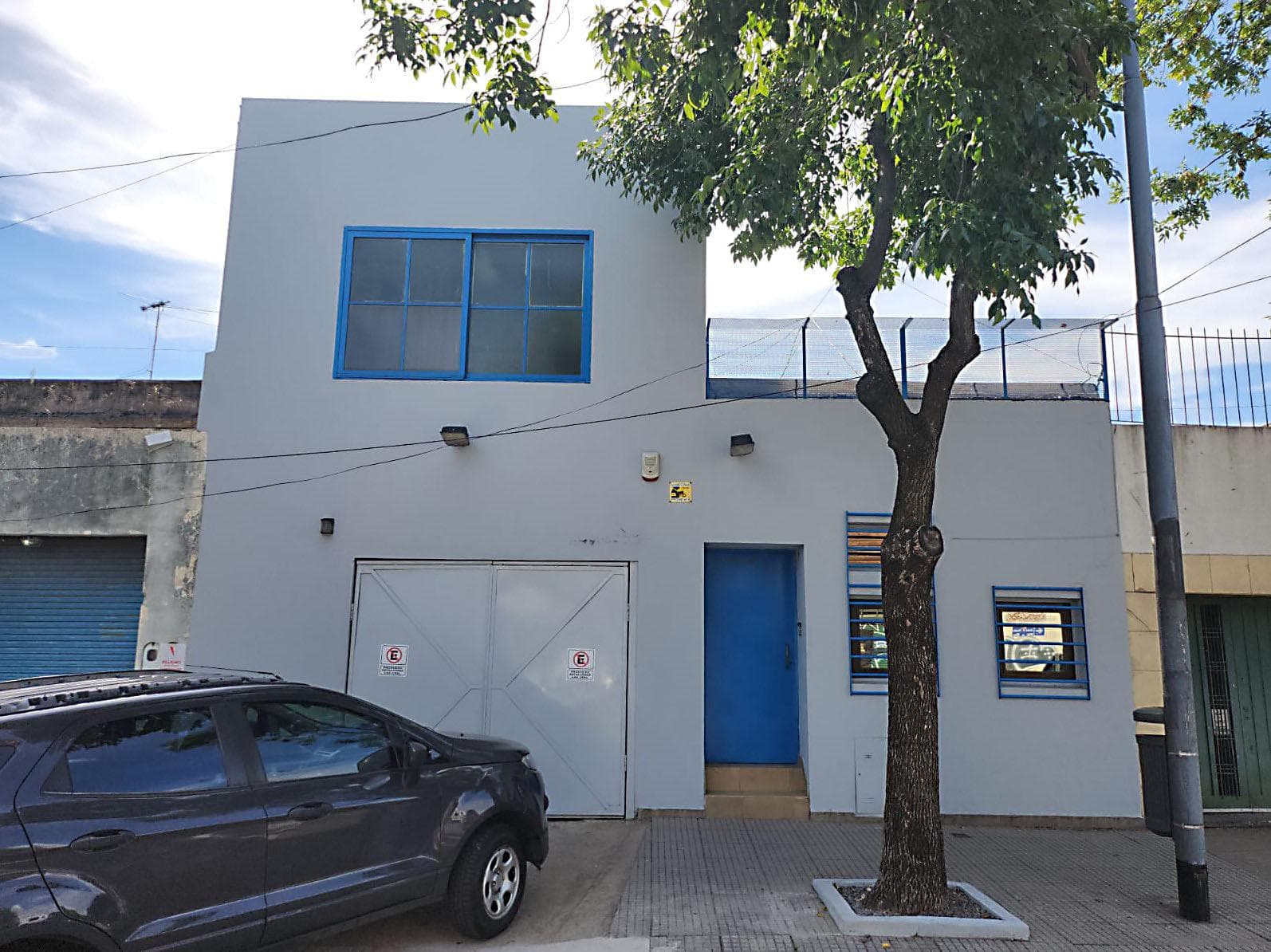 Oficina completamente equipada y amueblada en Mataderos - 1