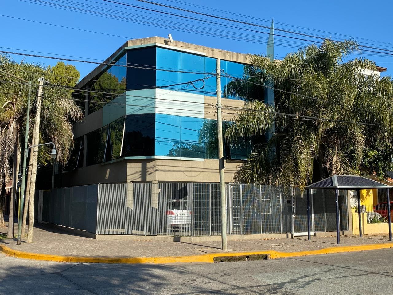 Oficinas sobre Dardo Rocha vista al Hipodromo - 1